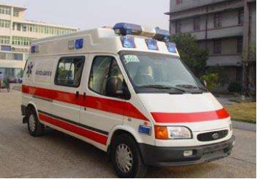 泊头市救护车租赁
